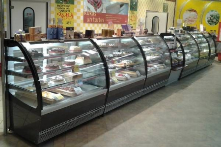 Установка кондитерской витрины